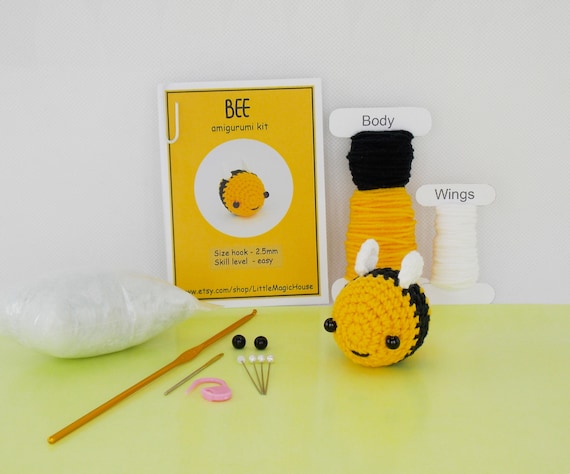 amigurumi kit - crochet bumble bee craft kit