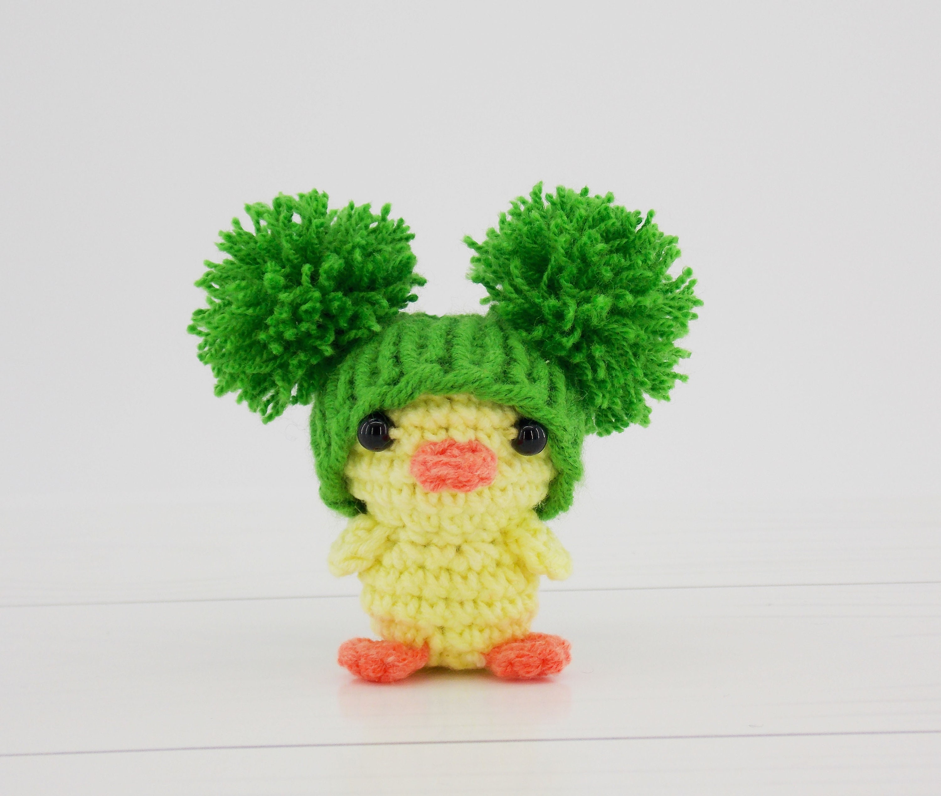 Tiny amigurumi chicken / crocheted mini chicken / little | Etsy