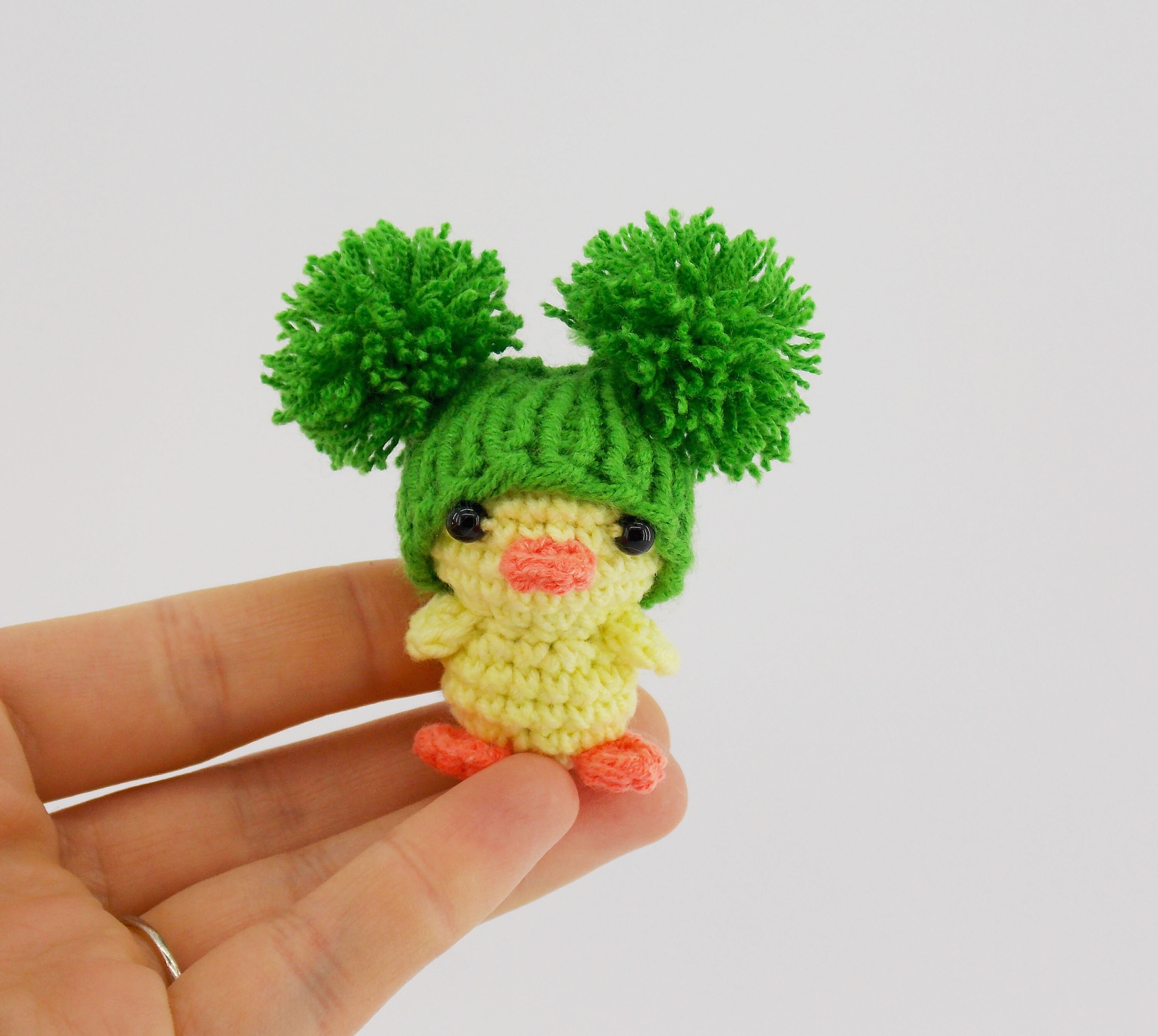 Tiny amigurumi chicken / crocheted mini chicken / little | Etsy