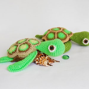 Amigurumi crochet pattern sea turtle / crocheted turtle / amigurumi animals / stuffed turtle / easy crochet pattern / baby toy turtle / image 1