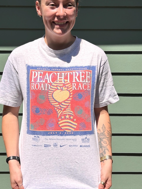 Vintage Peachtree Road Race Tshirt 2000 Size M Official 2000 Peachtree Tshirt Official Race Shirt Atlanta Track Club