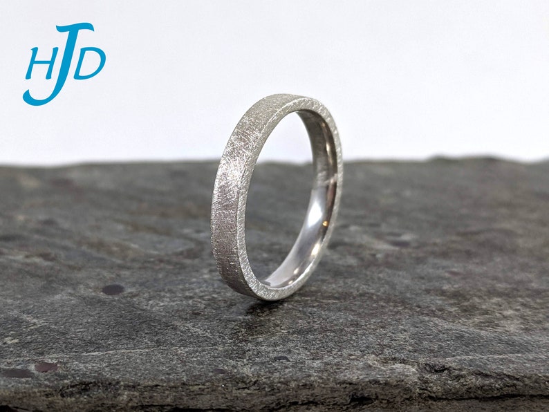 Sterling Silver 3mm 8-Gauge Inverted Crazy-8 Square Edge Wedding Promise Marriage Band with Comfort Fit and Swirl Texture Size 6 34