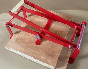 Extra wide A3 size hand lino press, lino cut press, heavy duty, steel. color: red RAL 3000