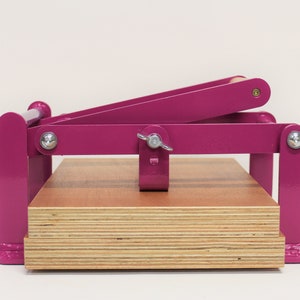 A4-size hand relief press lino press, lino cut press, heavy duty, steel, US letter size, gloss purple powdercoated image 3