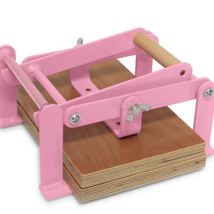A5-size (junior legal+) hand lino press, lino cut press, heavy duty, steel, powdercoated pink (ral 3015)