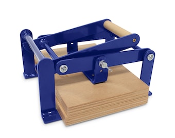 A5-size (junior legal+) hand relief press (lino press, lino cut press), heavy duty, steel, powdercoated blue (ral 5010)