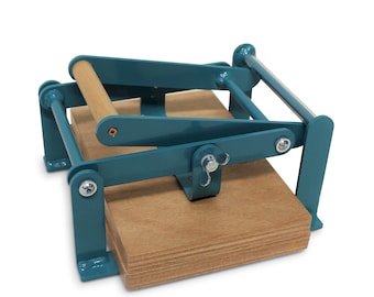 A5-size (junior legal+) hand relief press (lino press), lino cut press, heavy duty, steel, powdercoated turquoise (ral 5018)