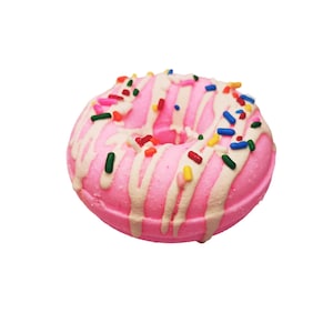 Doughnut Bath bombs, Bath bombs, Strawberry shortcake bath bombs, food bath bombs, vegan bath bombs, kids bath bombs, scented bath bombs