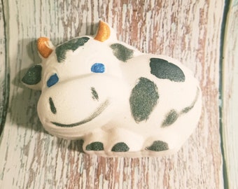 Cow Bath Bombs, Animal bath bombs, cute cow bath bombs, bath fizzy, bath bombs, bath bombs for kids, kids bath bombs, cotton candy scented