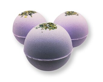 Lavender Bath bombs, bath bombs, bath fizz, bath fizzy, Essential oil bath bombs, natural bath bomb, vegan bath bomb, lavender oil bath bomb