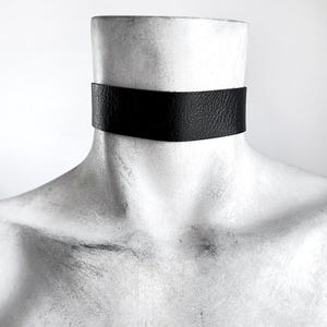 1" Wide Black Choker - Unisex Faux Vegan Leather Necklace - Bold Statement Goth Collar - All Black Choker Jewelry - Plus Size Available