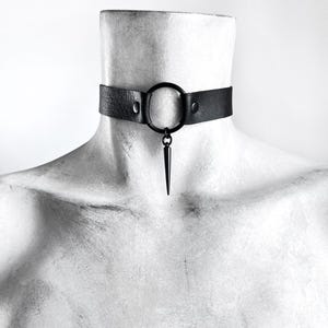 3/4&quot; Wide Black Spike Choker With Black O-Ring - Vegan Leather Collar Necklace - Unisex Punk Choker Collar - Goth Faux Leather Day Collar