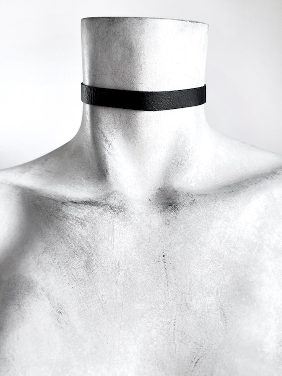 1/2" Wide Vegan Leather Black Choker Collar - Unisex Minimal Goth Necklace - Faux Leather Choker - Black Goth Jewelry - Plus Size Available