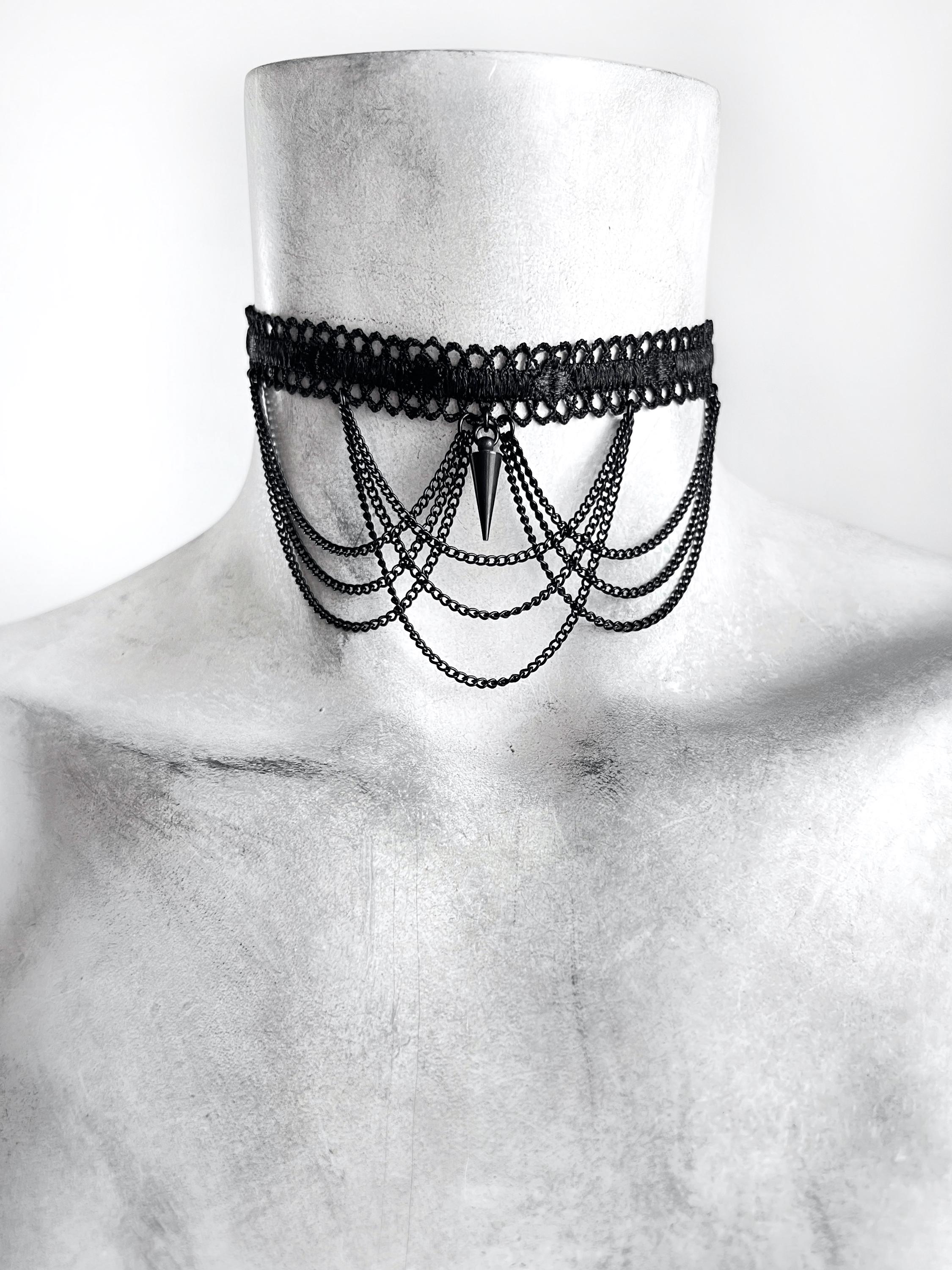 Barbed Chain Choker Necklace - Black Lace Scallop Chain Goth
