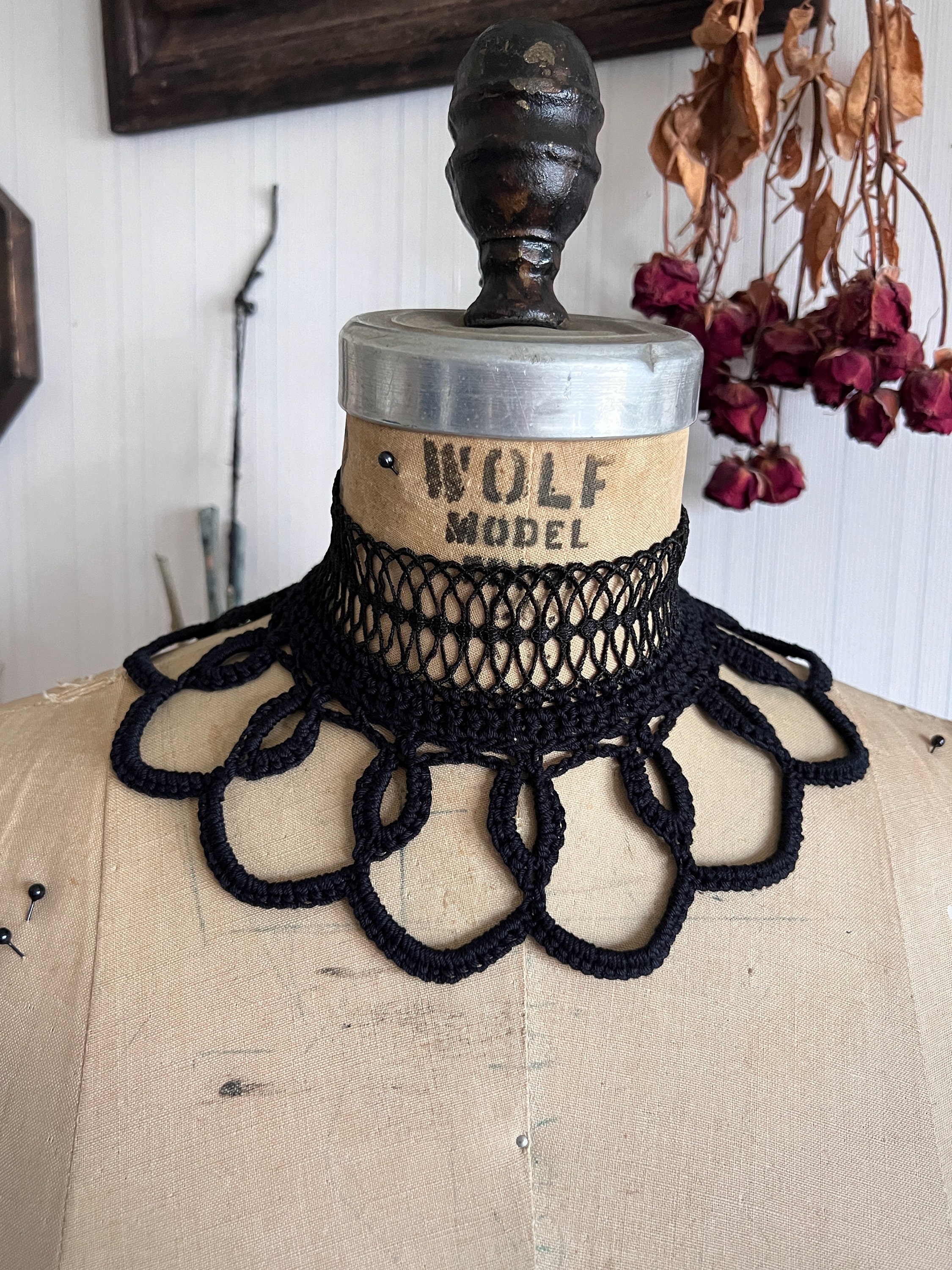 Arabesque Lace Crochet Collar - Black Gothic Victorian Mourning