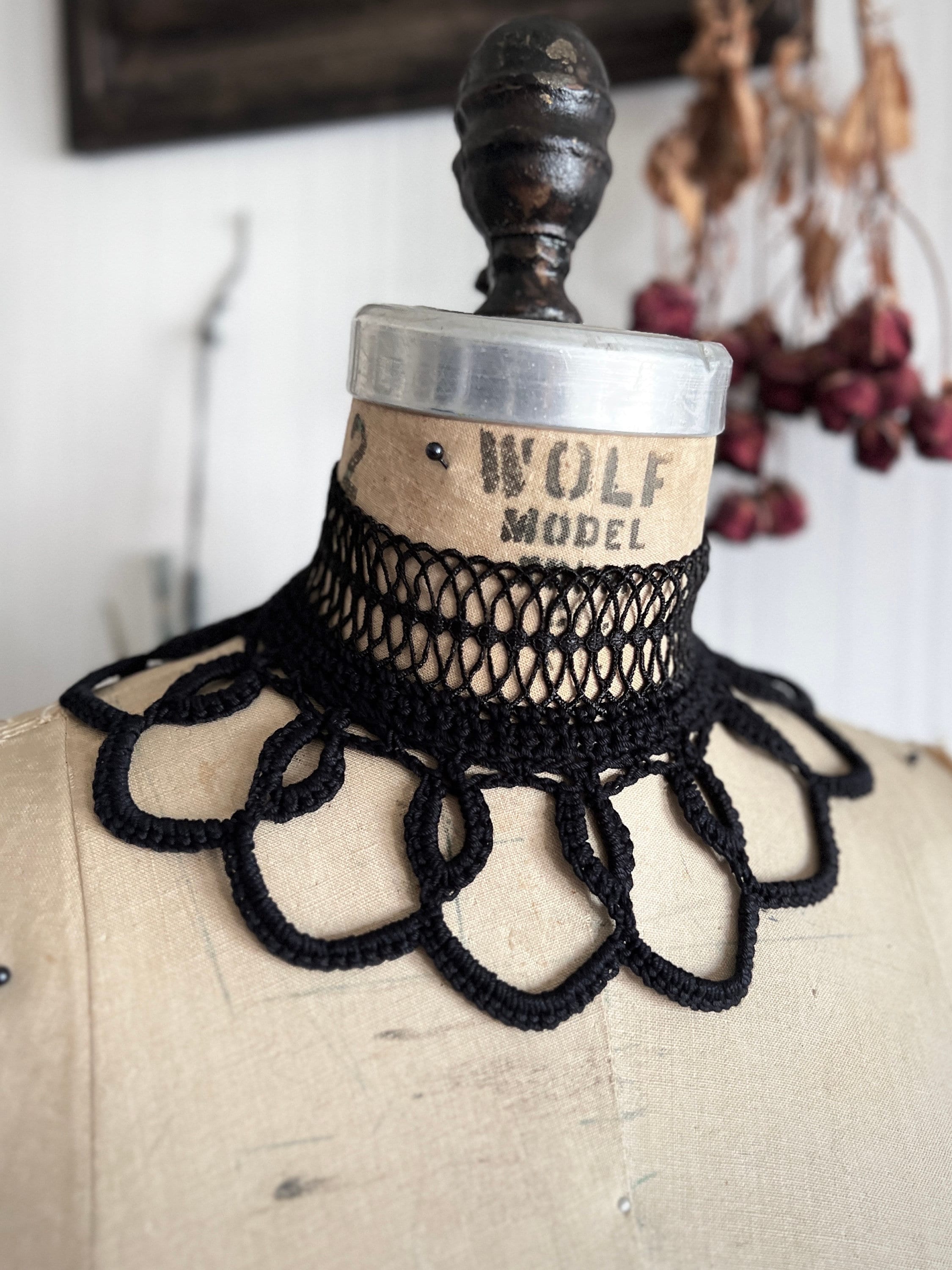 Arabesque Lace Crochet Collar - Black Gothic Victorian Mourning
