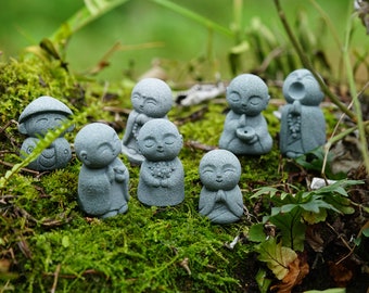 5CM Natural Miniature Tiny Zen Style Monk Buddha Figure Fairy Garden Supplies Terrarium Accessories Aquarium DIY