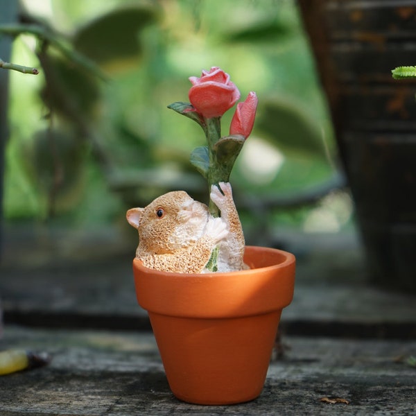 Fairy Garden Supplies Miniature Small Cute Hamster Holding FlowerFigurine Terrarium Accessories DIY Mini Garden