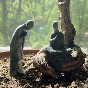 Miniatuur kleine monnik Boeddha buigen en meditatie figuur Fairy Garden Supplies terrarium accessoires