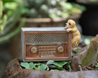 Miniature Small Dog Climbing the radio Animal Figurines Fairy Garden Supplies Terrarium Accessories DIY Miniature Garden