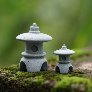 Miniature Small Zen Style Stone Lamp with Three Holes Figure Fairy Garden Supplies Terrarium / Aquarium Accessories