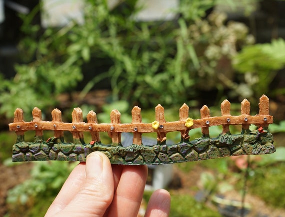Flower Ivy Wooden Fence Miniature Outdoor Fairy Garden Dollhouse Landscape Decor Flower Ivy Wooden Fence Miniature Outdoor Fairy Garden Dollhouse Landscape Decor