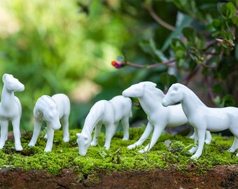 Miniature Small White Ceramic Horses , Animal Figurines Fairy Garden Supplies Terrarium Accessories DIY Miniature Garden 1pcs