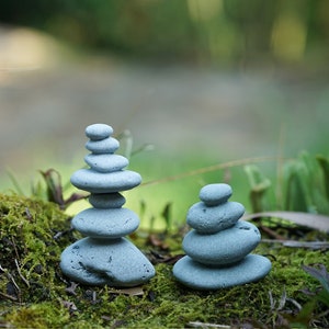 Natural Miniature Small Zen Style Stone Laying Figure Fairy Garden Supplies Terrarium Accessories
