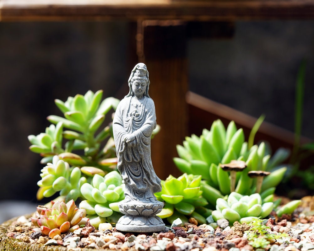 Miniature Small  Guanyin Avalokitesvara Standing Figure Fairy Garden Supplies Terrarium Accessories