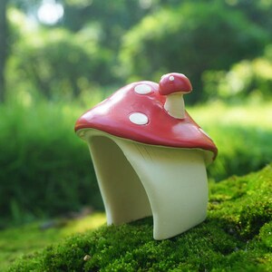 Fairy Garden Miniatur Kleines Pilzhaus mit offener Tür, Fairy Mushroom Cottage, Mini Garten Liefert Terrarium DIY Zubehör Bild 2
