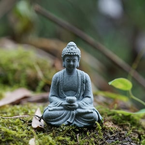 Miniature Tiny Sakyamuni Buddha Sit in Meditation Figure Fairy Garden Supplies Terrarium Accessories