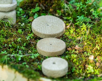 3pcs Natural Miniature Japanese and Zen Style Small Stepping Millstone-Shape Figure Fairy Garden Supplies Terrarium Accessories