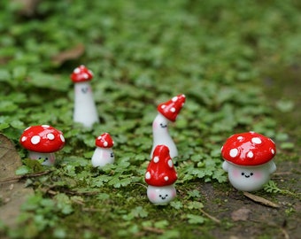 Set of 6pcs Miniature Tiny Expression Mushrooms Fairy Garden Supplies Terrarium Accessories