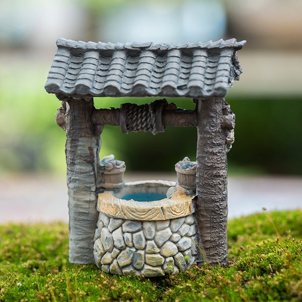 Miniature Small Old Well Figure Fairy Garden Supplies Terrarium Accessories