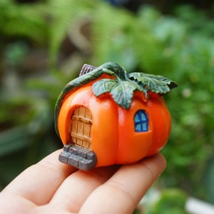 Fairy Miniature Tiny Pumpkin House Garden Supplies Garden Decoration Terrarium Accessories