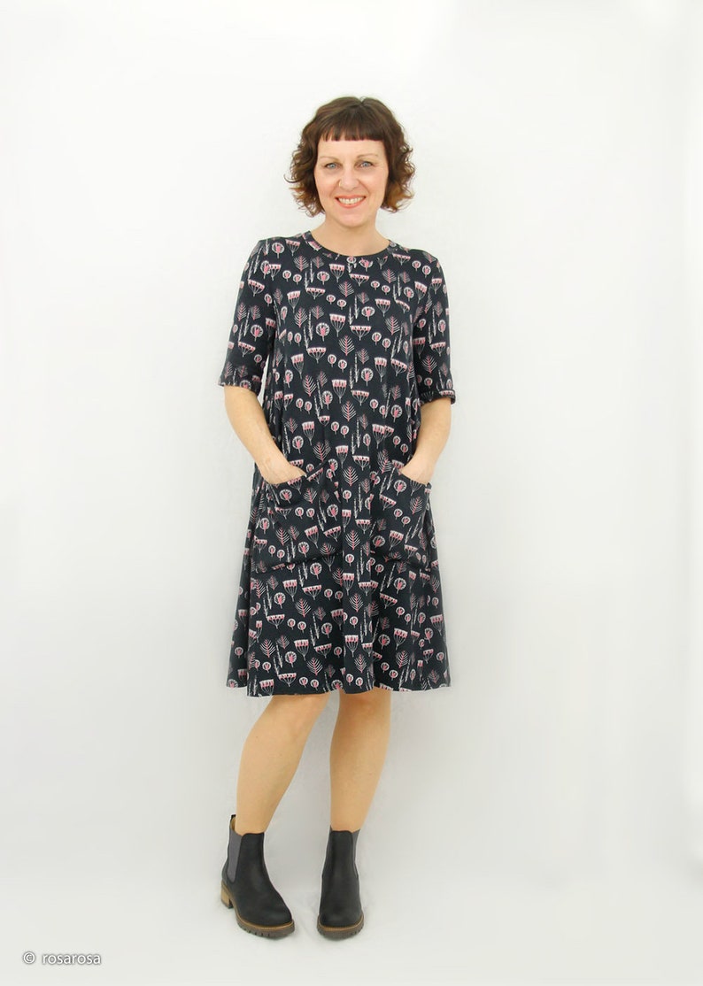 Senna viscose-Jersey petals black pink Mijani soft flowing viscose fabric 15,90EURmtr.