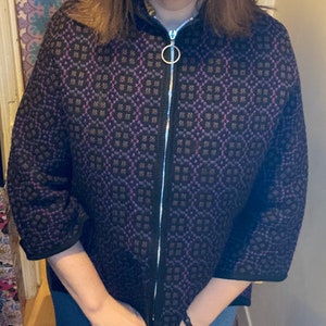 Vintage Purple zip front cape Welsh wool tapestry with buttons on side 60s short up to UK size 12 Geometric print