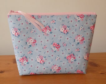 Cath Kidston Toiletry Bag Women, Wash Bag Women, Large Make Up Bag, Floral Cosmetic Bag, Large Zipper Pouch, Cotton Pouch, Waterproof Lining