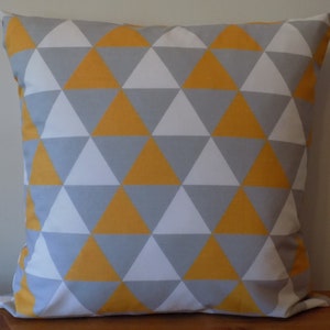 Geometric Design Cushion Cover UK, Triangles Decorative Throw Pillow, Contemporary Cotton Fabric, 16”, Zip Fastening, Same Fabric Both Sides