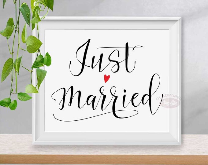 Just Married Sign, Whimsical Calligraphy Just Married Wedding Sign, Wedding Reception Sign, Wedding Sign, AX-63