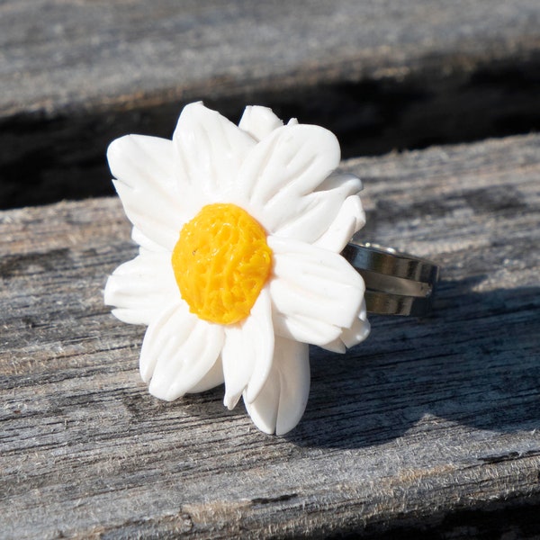 Bague paquerette blanche fleur / Fimo / Eté