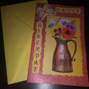 Cartão de feliz aniversário com envelope. Feito à mão, lindo e colorido :-)