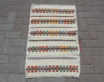 Small Kilim Rug, 2 x 3 ft, Vintage Kilim Rug, Bohemian Rug, Turkish Kilim, Rugs for living room,  Tapis, Teppich kelim,