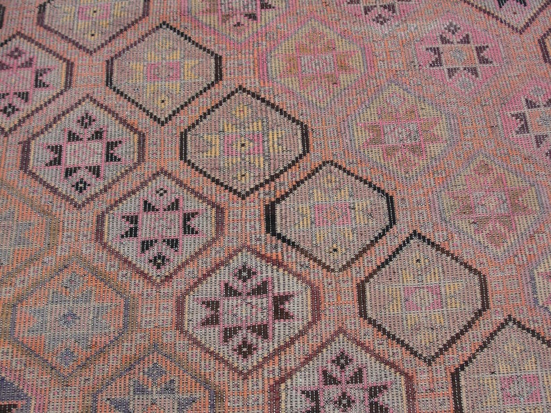 Floral design Large Turkish Kilim - Vintage kilim, kilim rug, 6 x 9.7 ft, bohemian kilim rug, large living room rug, bedroom rugs image 16
