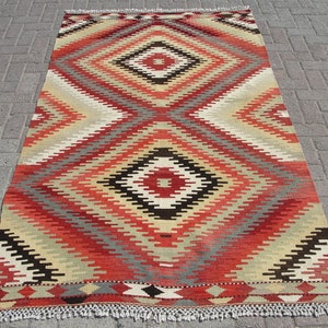 5x7 Vintage Turkish Area Kilim Rug, Turkish rug kilim, Kilim rugs, 4.4 x 7.6 ft, Kilim rug, bohemian kilim rug, kelim, kilim, pink kilim rug