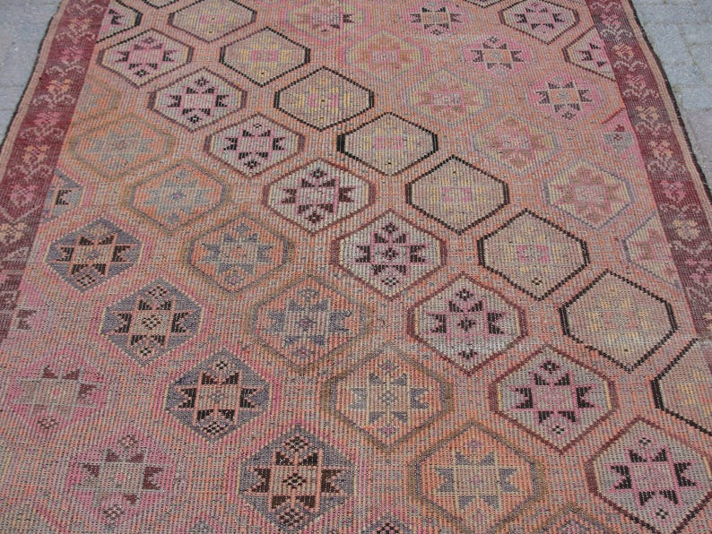 Floral design Large Turkish Kilim - Vintage kilim, kilim rug, 6 x 9.7 ft, bohemian kilim rug, large living room rug, bedroom rugs image 1