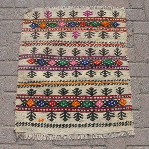 Small Kilim Rug, kilim,  2.3 x 2.10 ft, area rug, aztec rug, Kelim teppich, Carpet,
