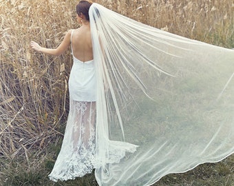 Long wedding veil with ribbon trim