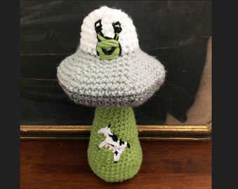 Crochet UFO Amigurumi Plush PATTERN