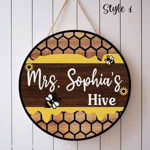 Letrero personalizado para puerta de maestro, decoración de aula con abejas, letrero personalizado con nombre de maestro, letrero personalizado para aula con decoración de colmena de abejas, regalo para maestro